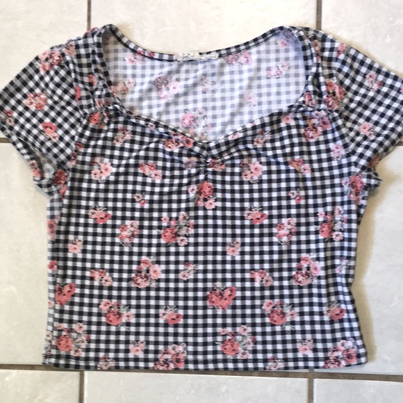 CROP TOP - Picture 3 of 7